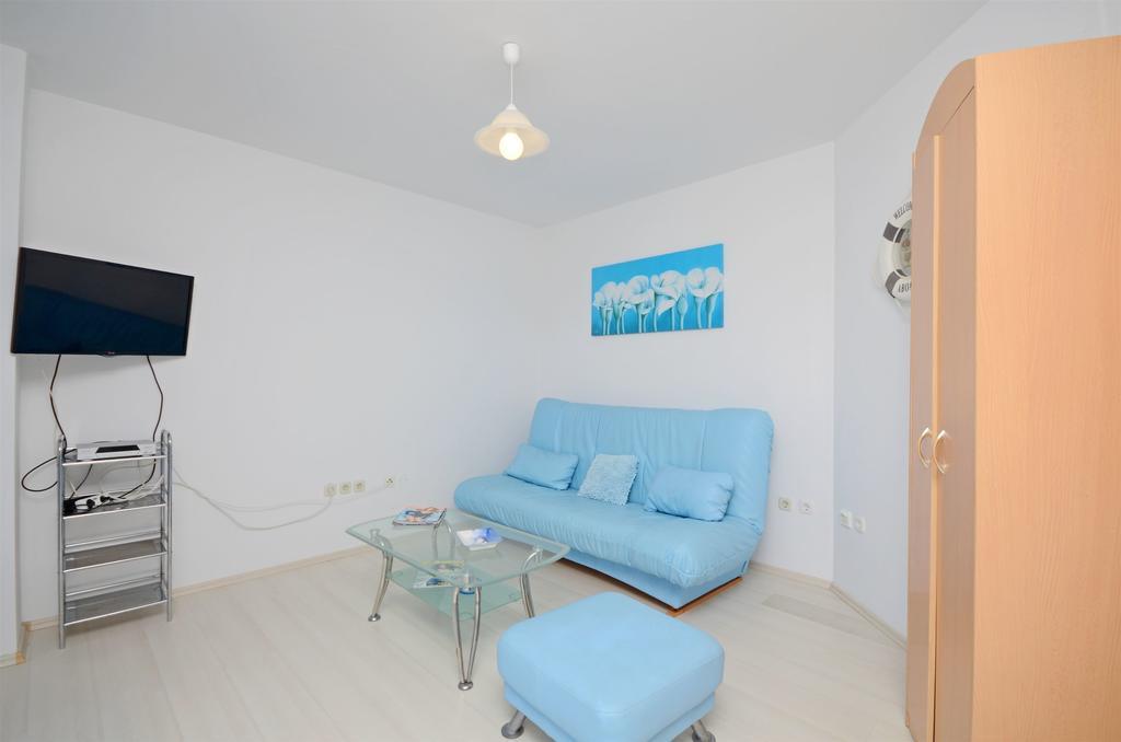 Apartments Branislav Rogoznica  Ngoại thất bức ảnh