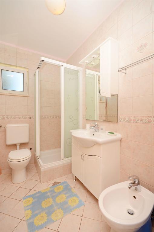 Apartments Branislav Rogoznica  Ngoại thất bức ảnh